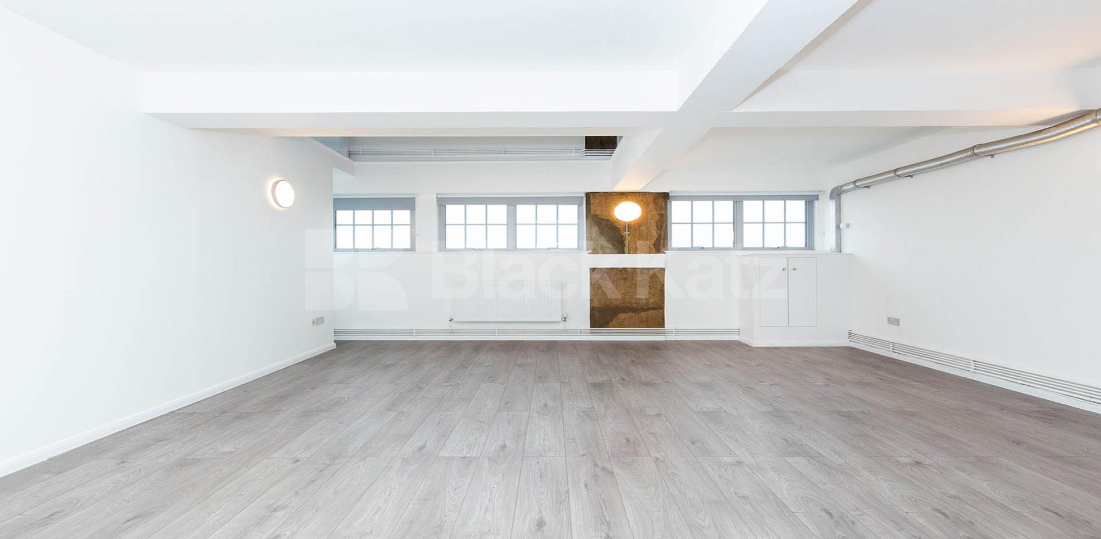 			STUNNING 3 BEDROOM WAREHOUSE APARTMENT, 3 Bedroom, 2 bath, 1 reception Flat			 ABILITY VIEW-KINGSLAND ROAD, DALSTON/HAGGERSTON